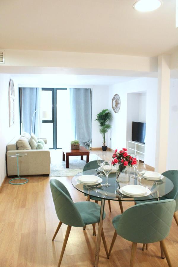 Apartments Ole - Albareda 24 Sevilla Bagian luar foto