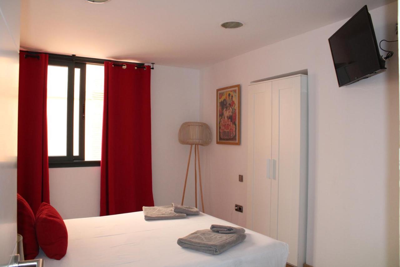 Apartments Ole - Albareda 24 Sevilla Bagian luar foto
