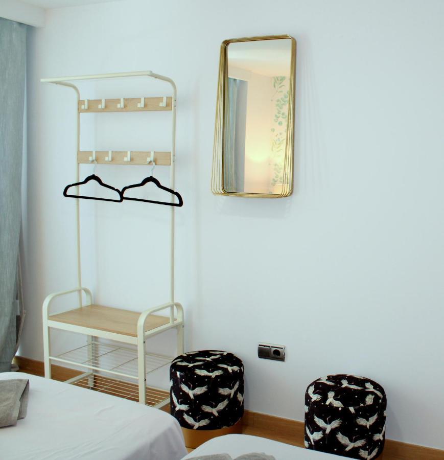 Apartments Ole - Albareda 24 Sevilla Bagian luar foto